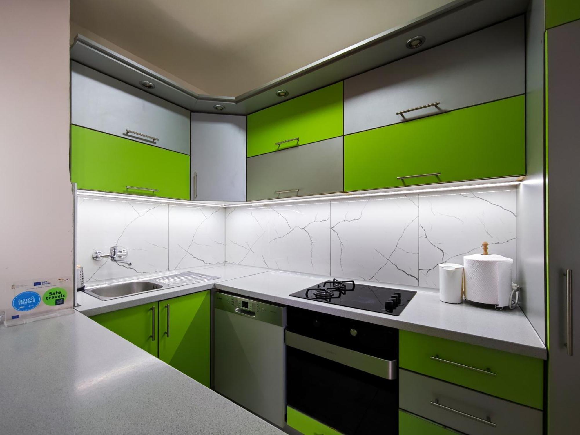 Apartman Julija Donji Milanovac Esterno foto