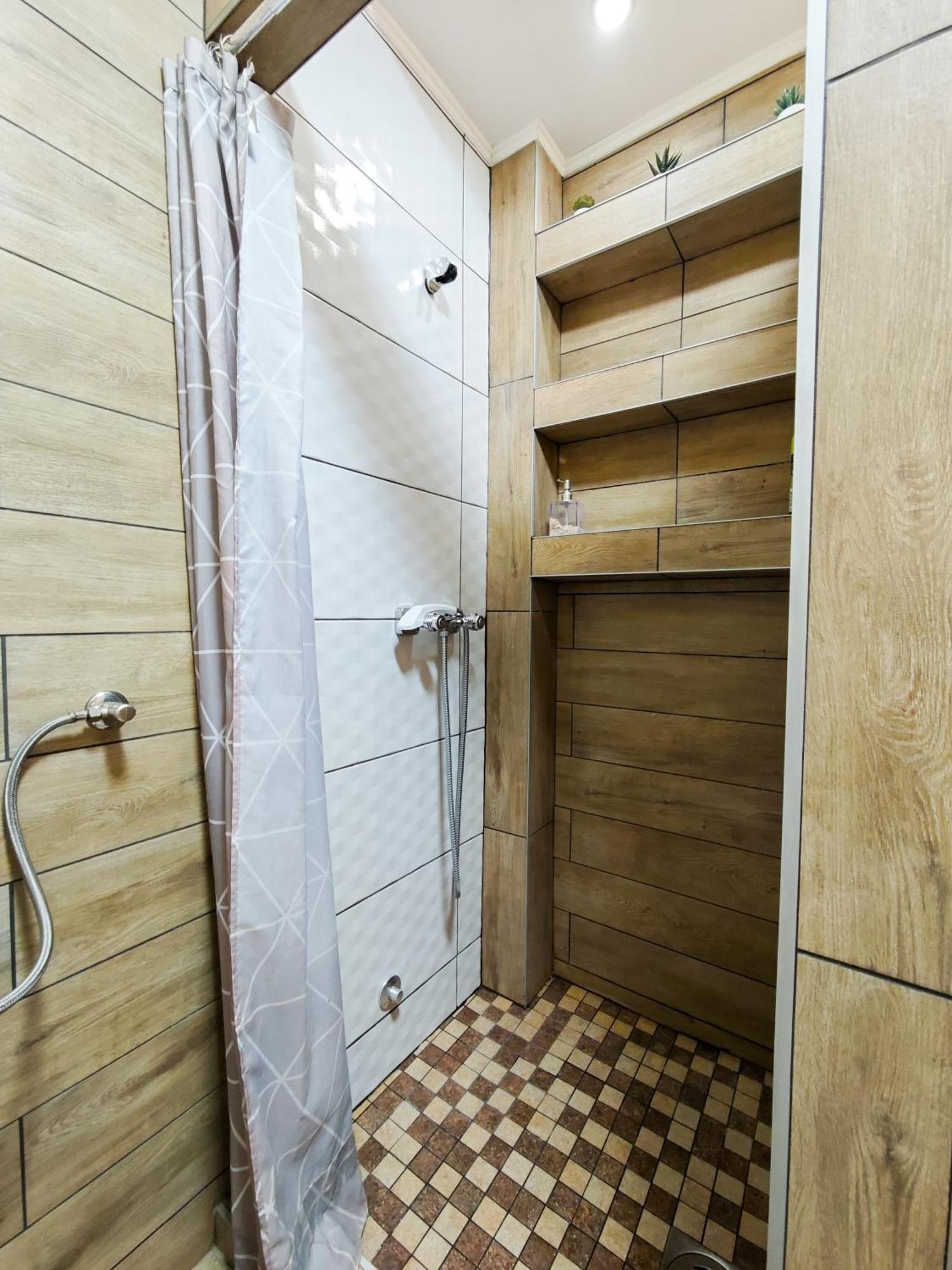 Apartman Julija Donji Milanovac Esterno foto