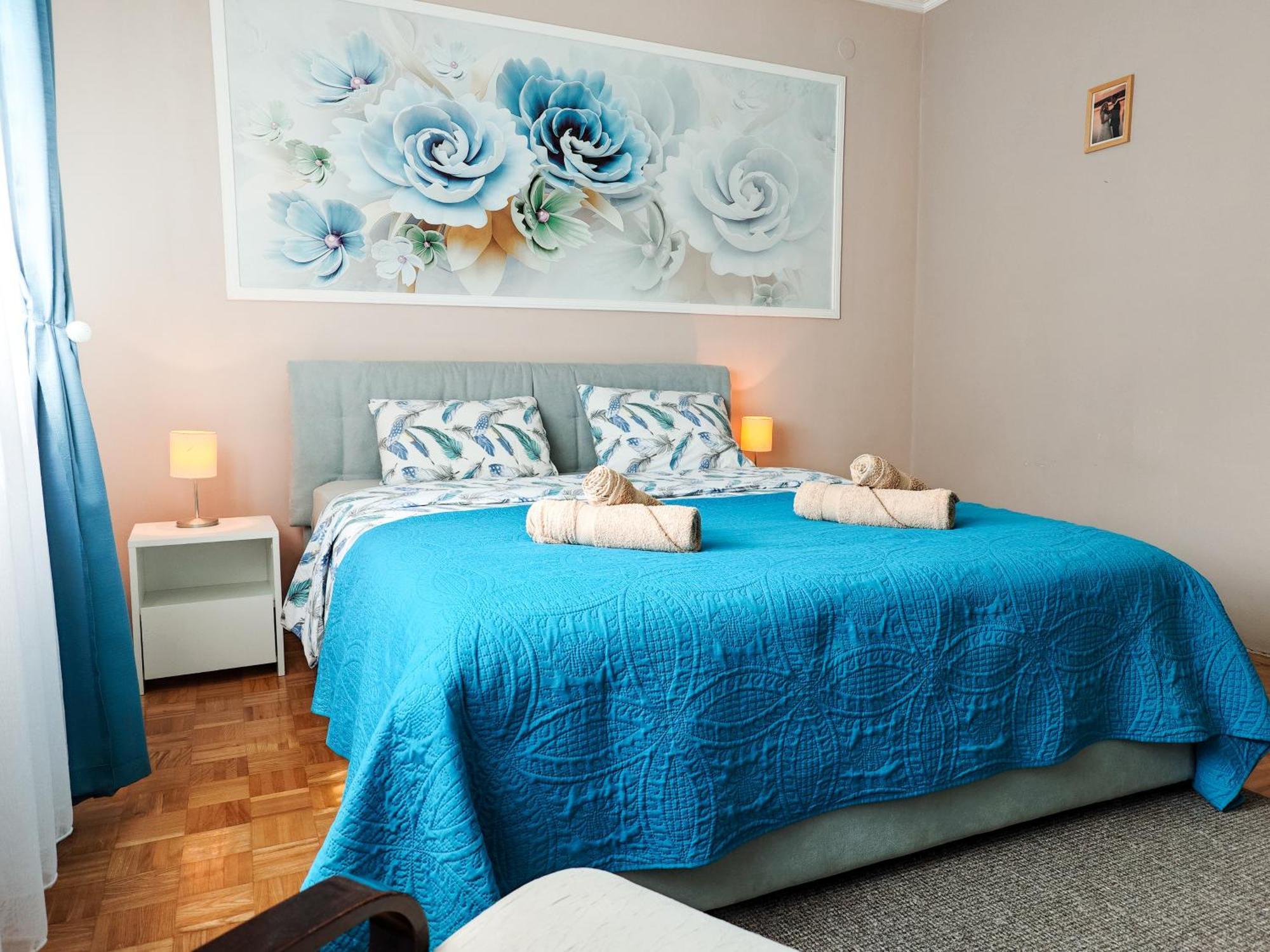 Apartman Julija Donji Milanovac Esterno foto