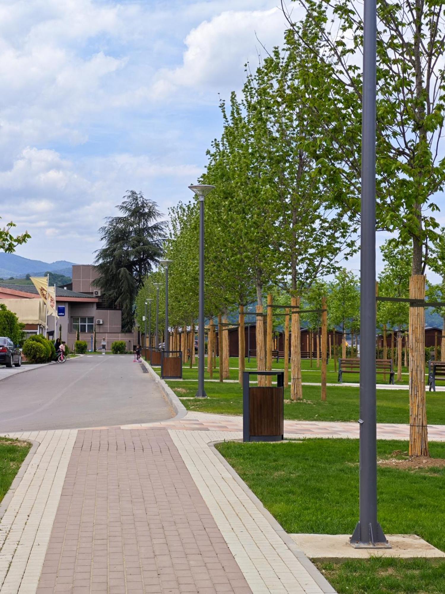 Apartman Julija Donji Milanovac Esterno foto