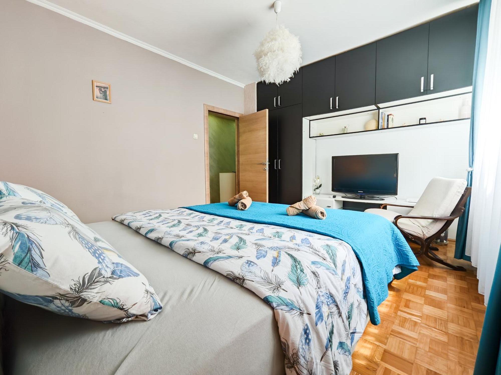 Apartman Julija Donji Milanovac Esterno foto