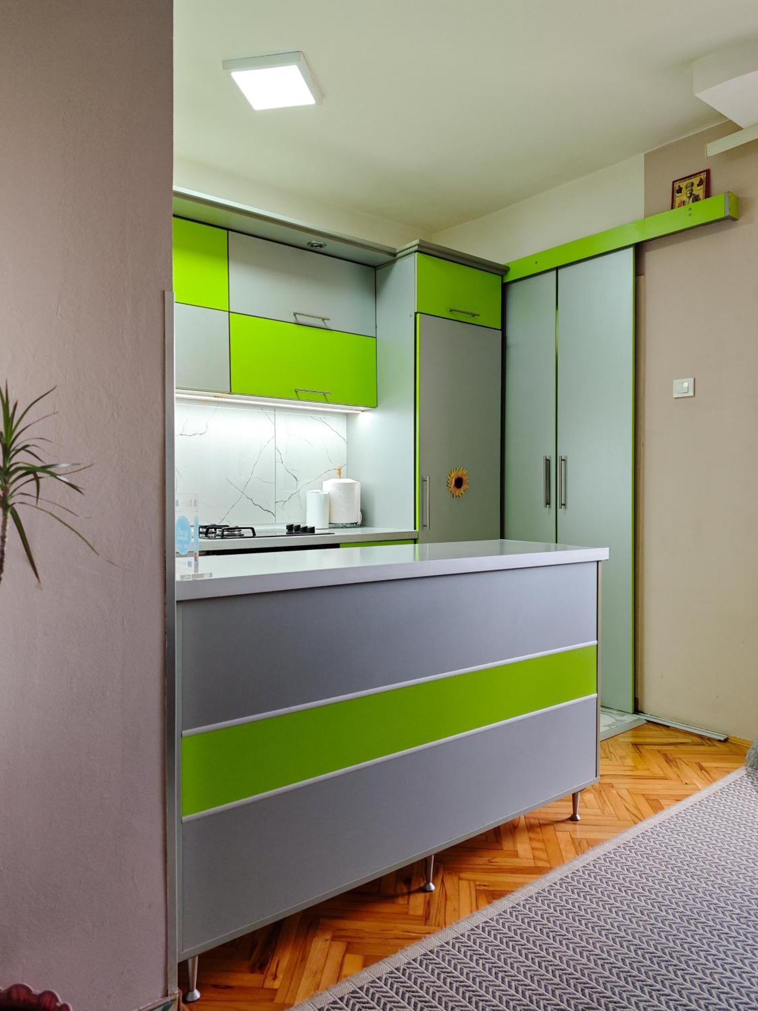 Apartman Julija Donji Milanovac Esterno foto